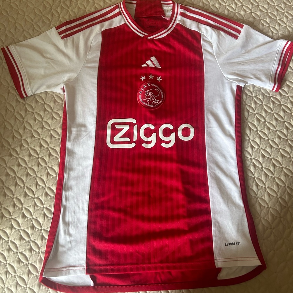 Ajax 2023 Home Jersey. Medium Slim Fit.